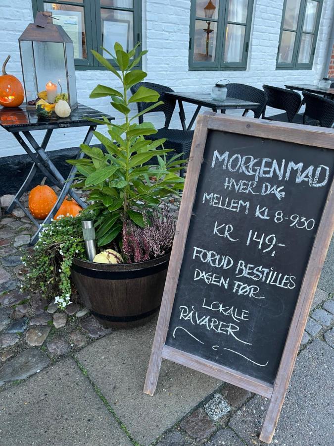 Restaurant Saelhunden Panzió Ribe Kültér fotó