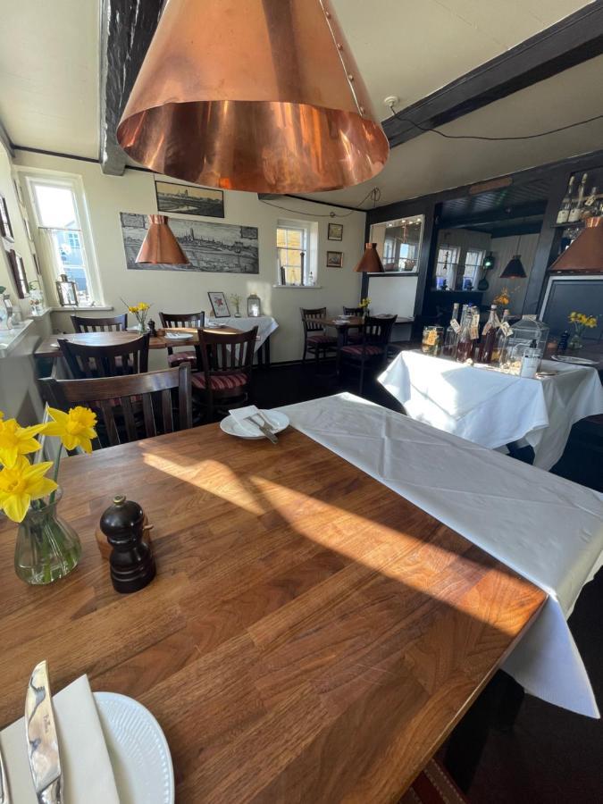 Restaurant Saelhunden Panzió Ribe Kültér fotó